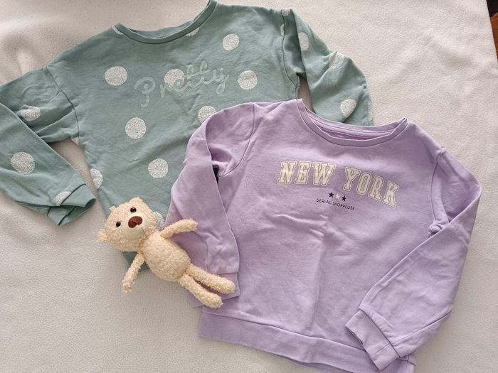 🌸 Deux pulls - taille 6 ans 🌸