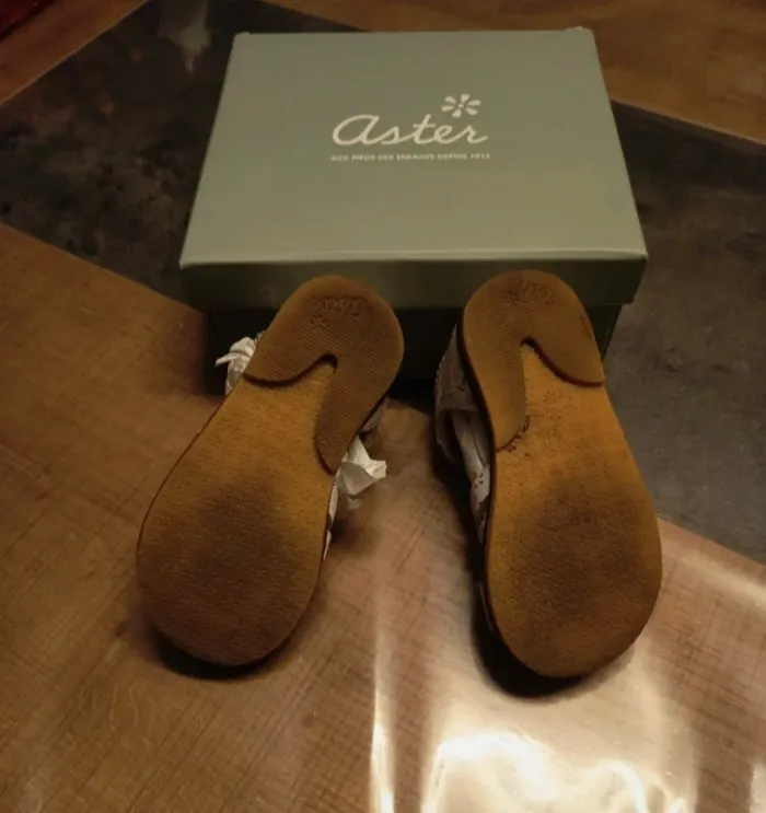 Sandale aster en taille 21. - photo numéro 6