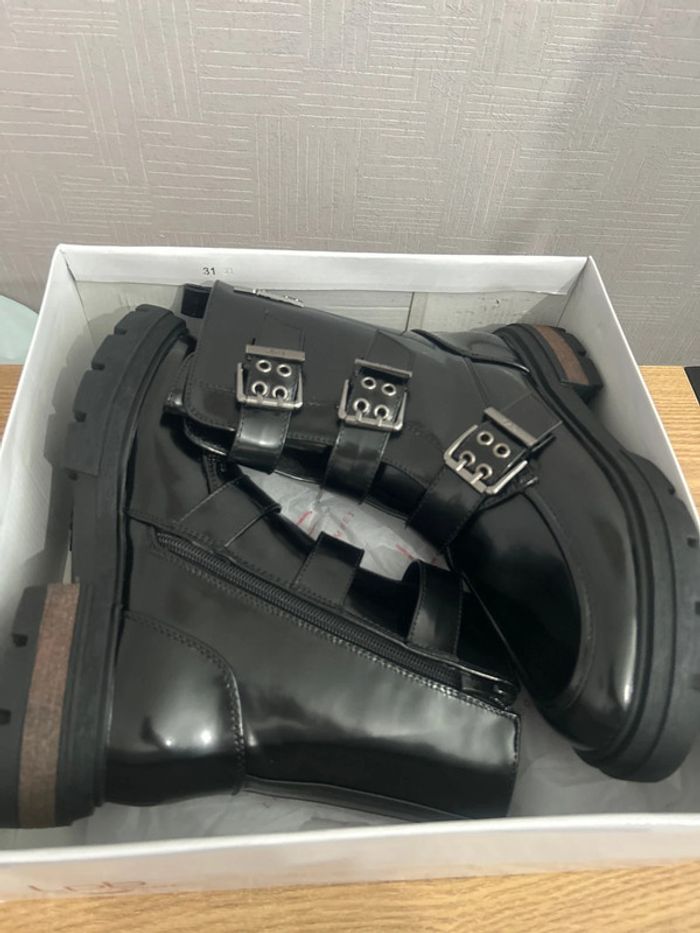 Bottines Les petites bombes 💣 noires vernies 38 - photo numéro 7