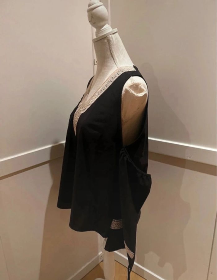 Blouse shein taille xl 44 noir et or épaules Dénudées - photo numéro 3