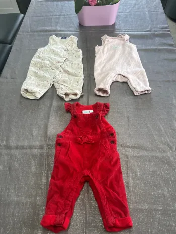 Lot 3 combinaison taille 3 mois