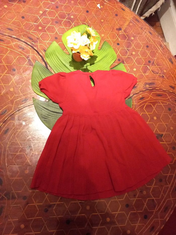 Jolie robe rouge 9 à 12 mois - photo numéro 5