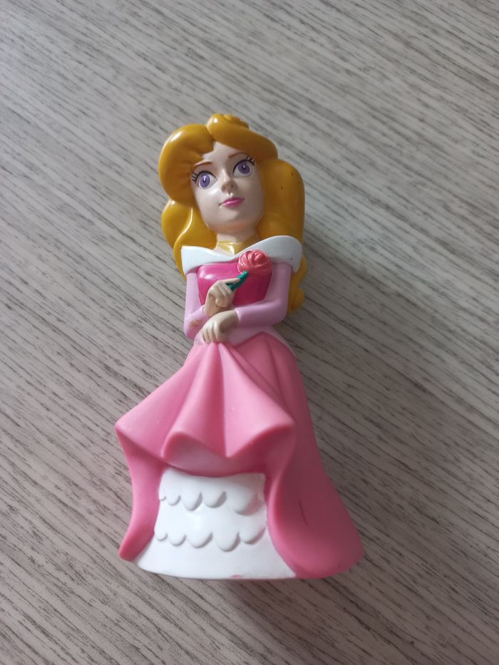 Figurine Belle au bois dormant
