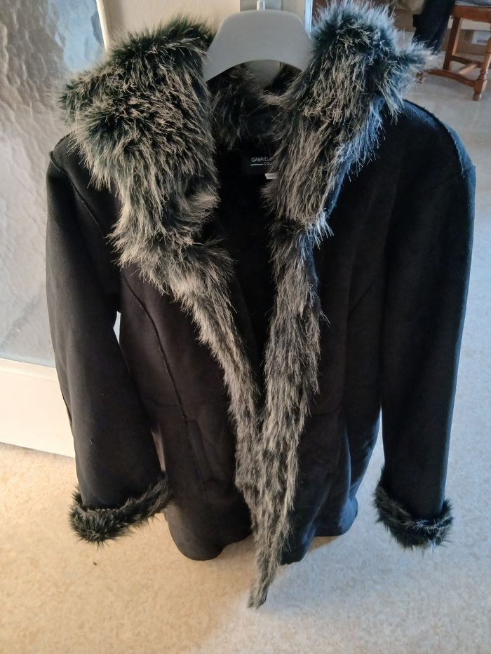 Manteau à capuche neuf femme taille 46 48