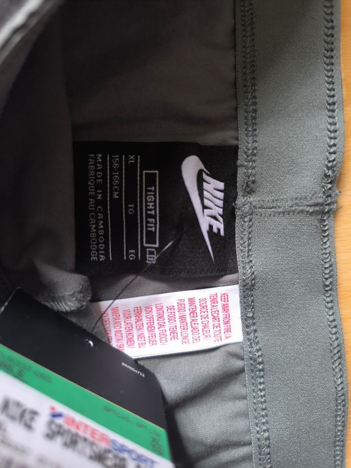 Legging Nike fille taille XL ENFANT - photo numéro 4