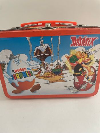 Boite a gouter vintage kinder Asterix 