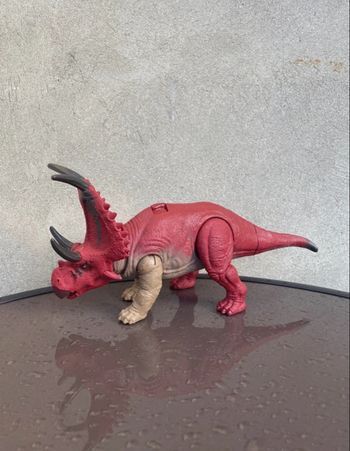 Dinosaure diabloceratops Jurassic World 