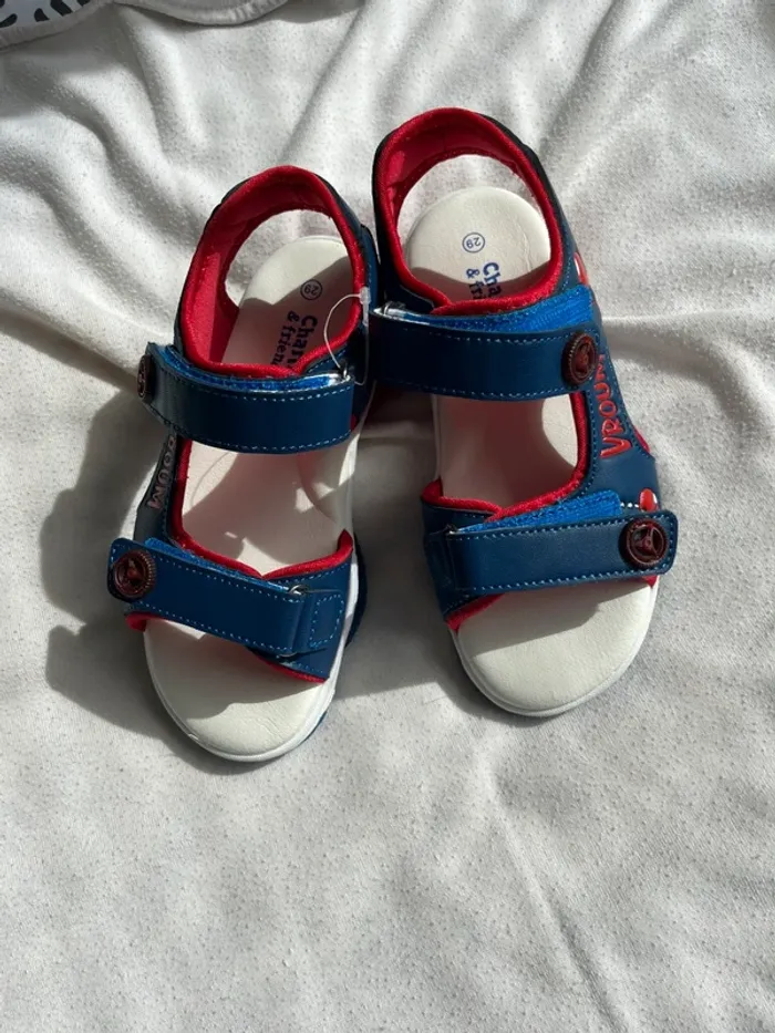 Sandalette lumineuse - photo numéro 2
