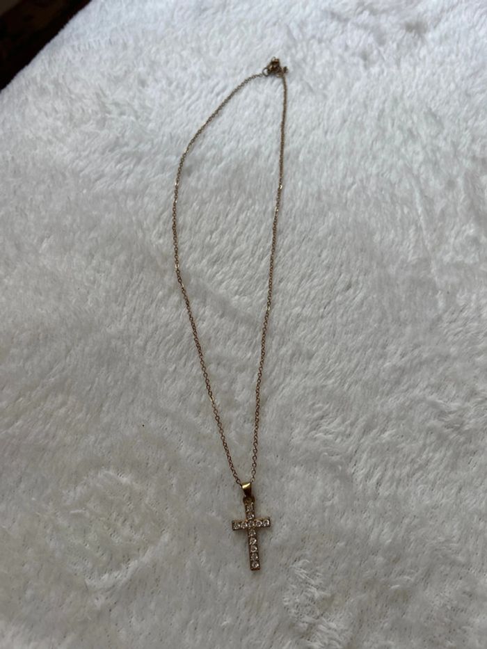Collier croix