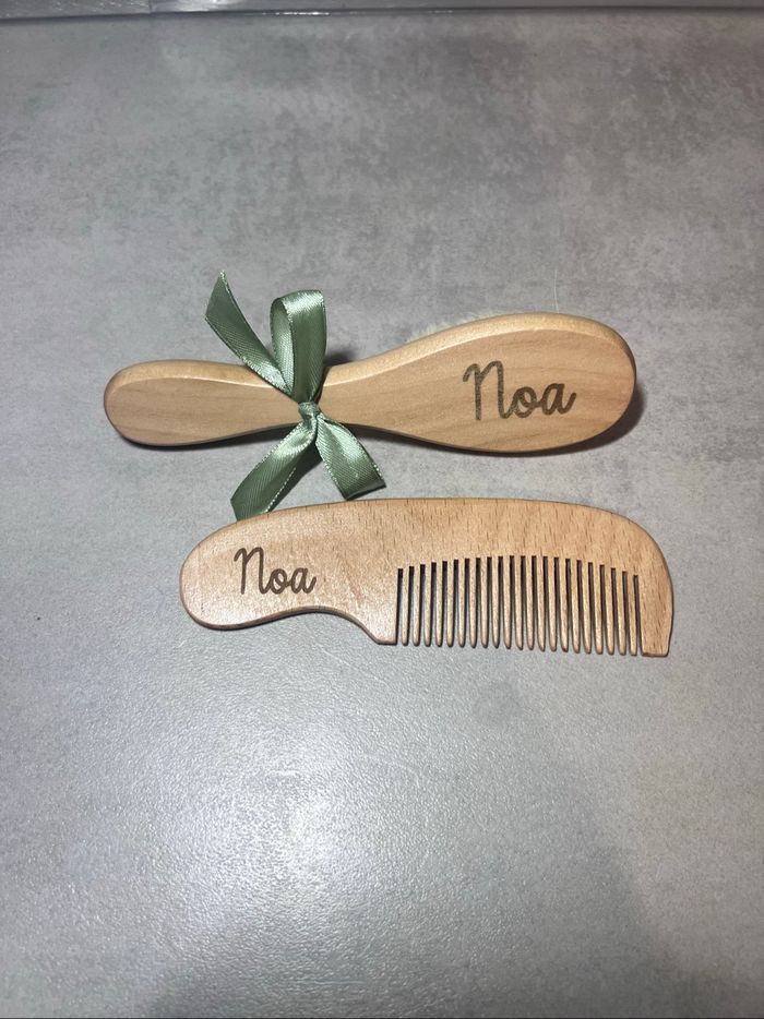 Ensemble de brosse et peigne en bois pour bébé personnalisé - photo numéro 4