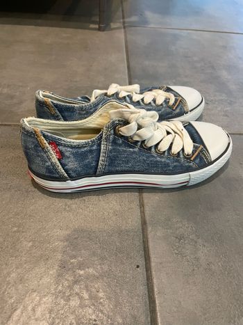 Basket levis