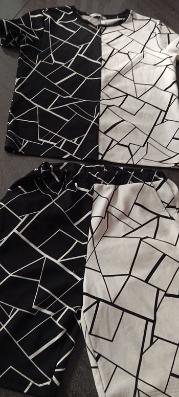 Ensemble short + tee shirt 12 ans