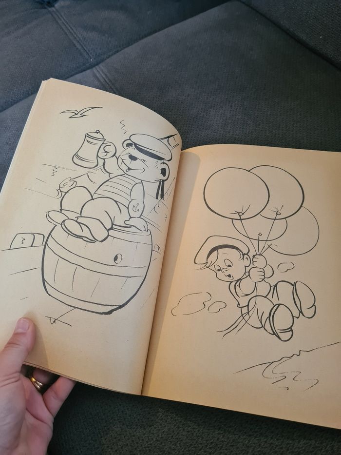 Livre de coloriage neuf - photo numéro 2