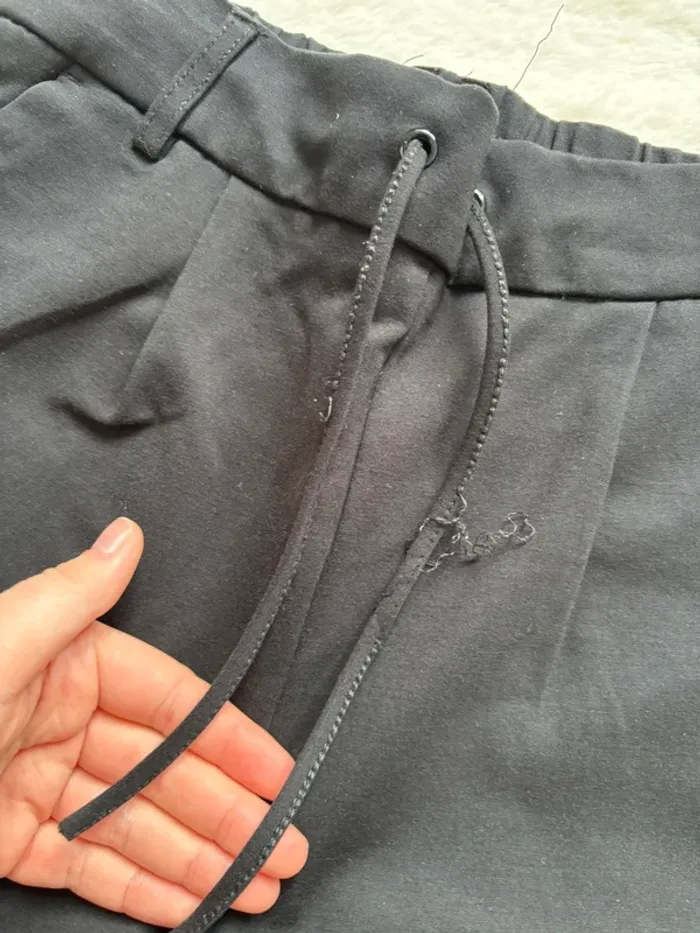 Pantalon noir - photo numéro 3