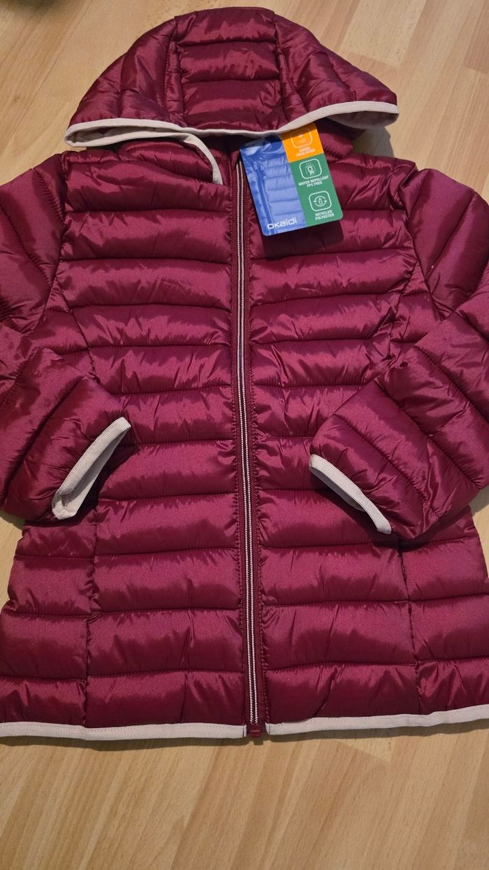 Neuve (non portée) 🩷🥰 Superbe doudoune chaude 10 ans fille 🩷😍 - photo numéro 2
