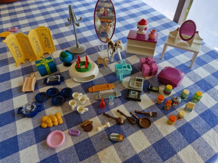 Playmobil lot d'accessoires variés