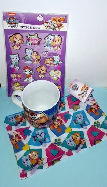 Lot Patrouille ( trousse / mug/ stickers)