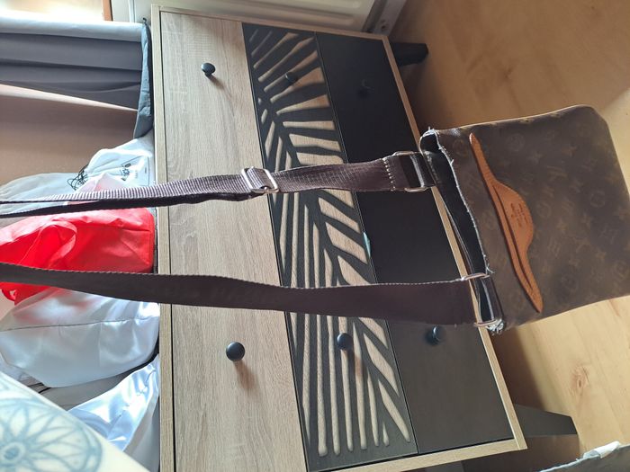 Sac à main LV femme - photo numéro 4