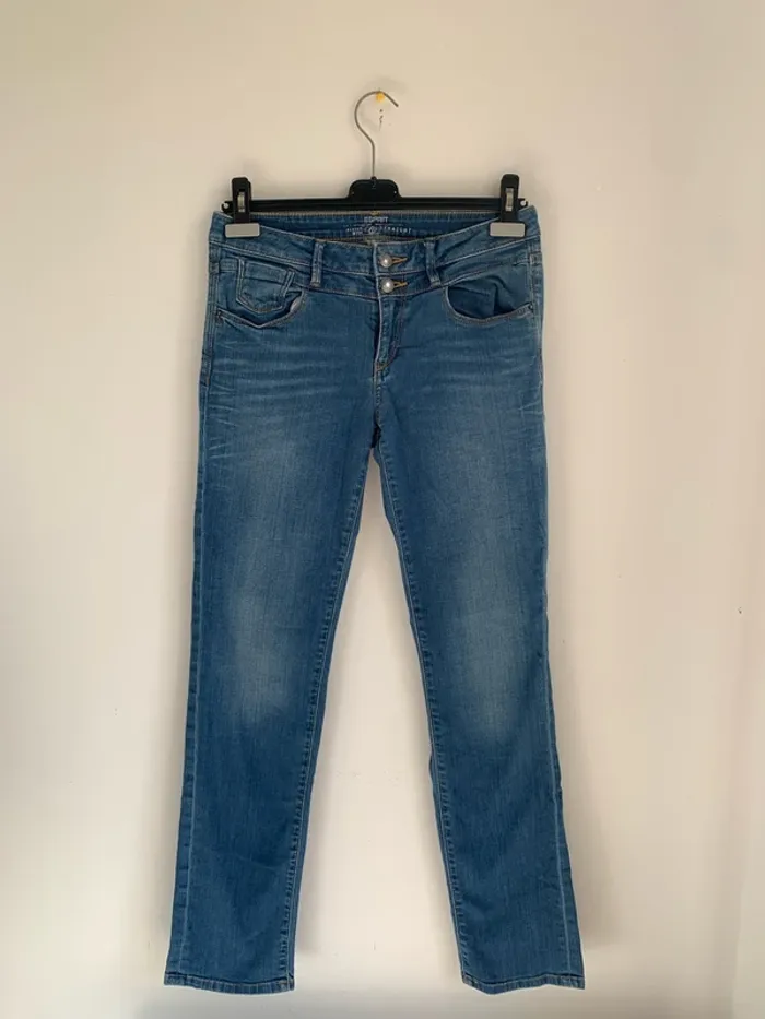 Jean Esprit médium rise straight