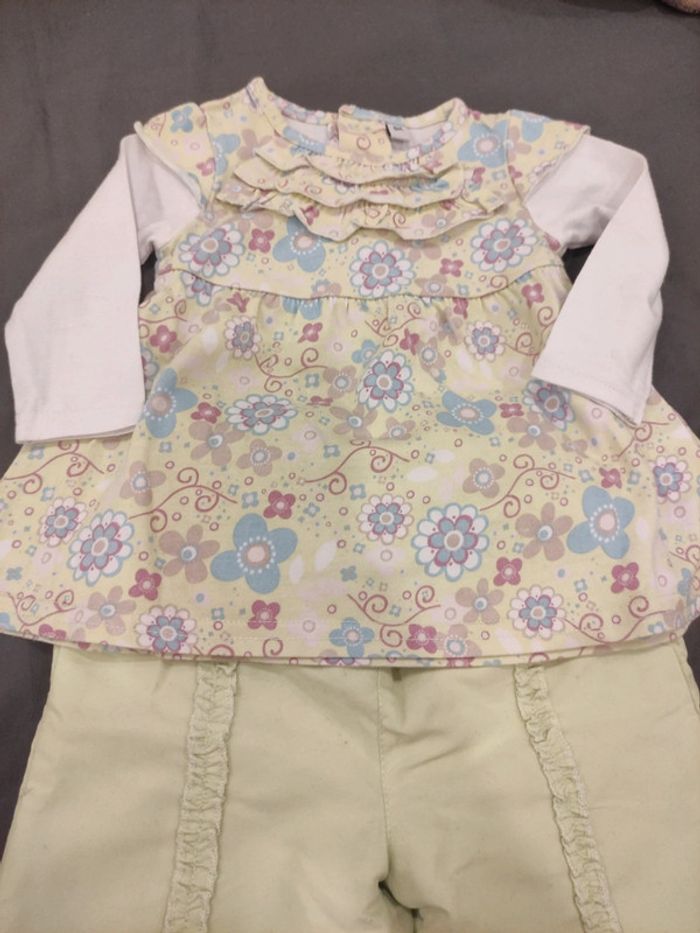 Ensemble 6 mois - photo numéro 2