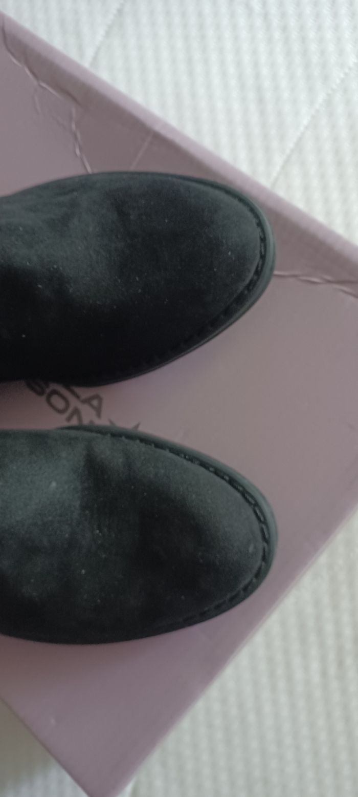 Très jolie mini bottes 👢 femme Pointure 38 - photo numéro 6