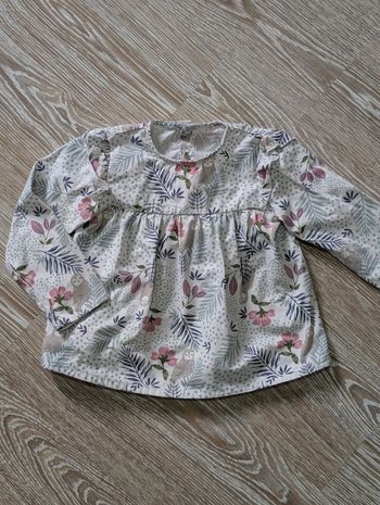 Blouse fleurs petit beguin 5 ans neuve