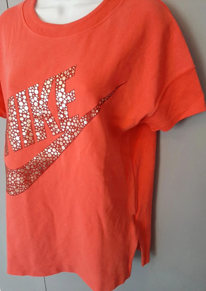 T-shirt nike corail taille S - photo numéro 2