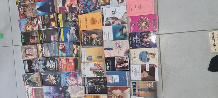 Livres gros lot - photo numéro 3