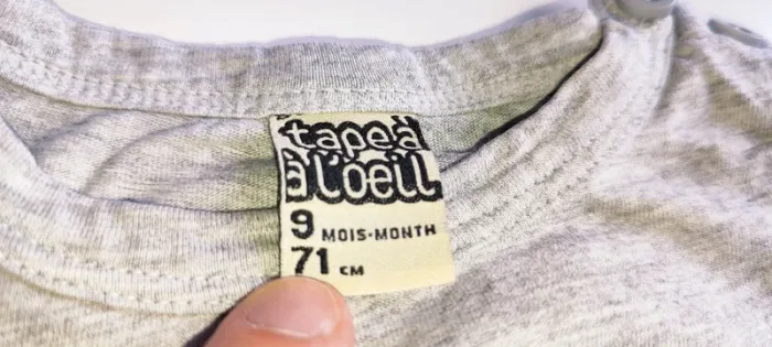 Tee-shirt manches longues en parfait état - taille 9 mois - photo numéro 3