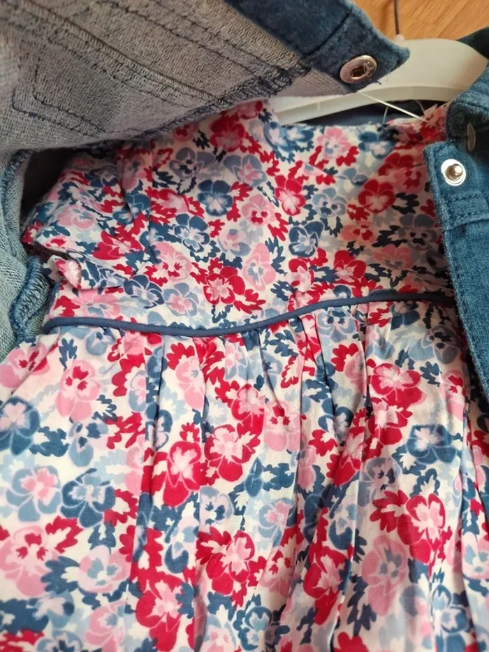 Ensemble fleuri 18 mois - photo numéro 4