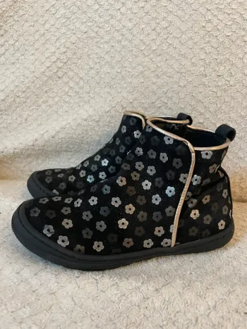 Paire de bottines  29 Les fées de Bengale