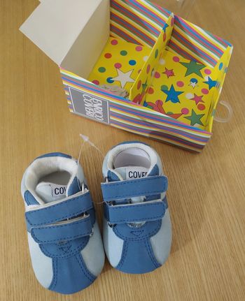 Baskets chaussures bébé bleu neuves 17