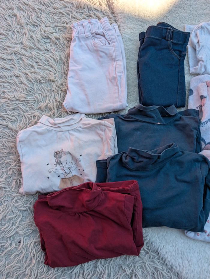 Lot de vêtements 24 mois / 2ans - photo numéro 2