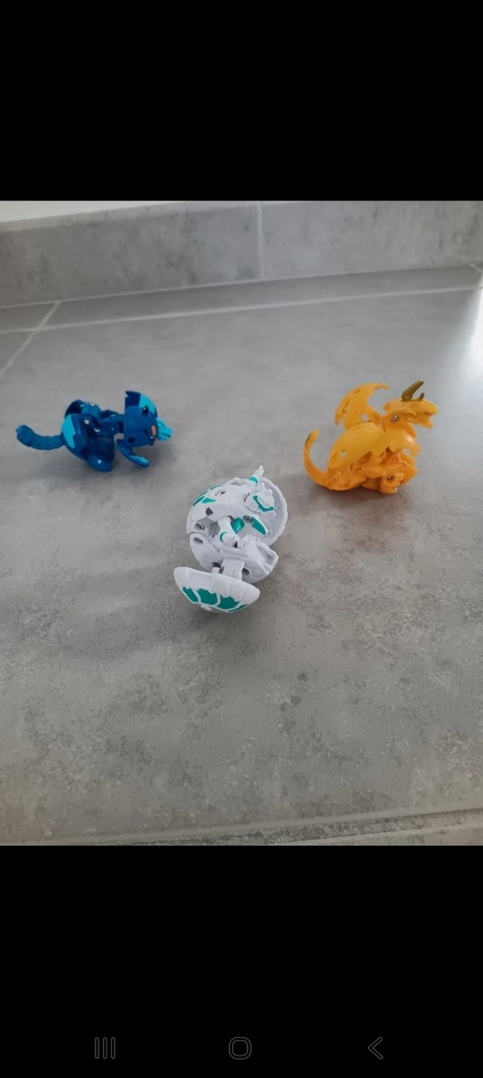 Lot 3 Bakugan