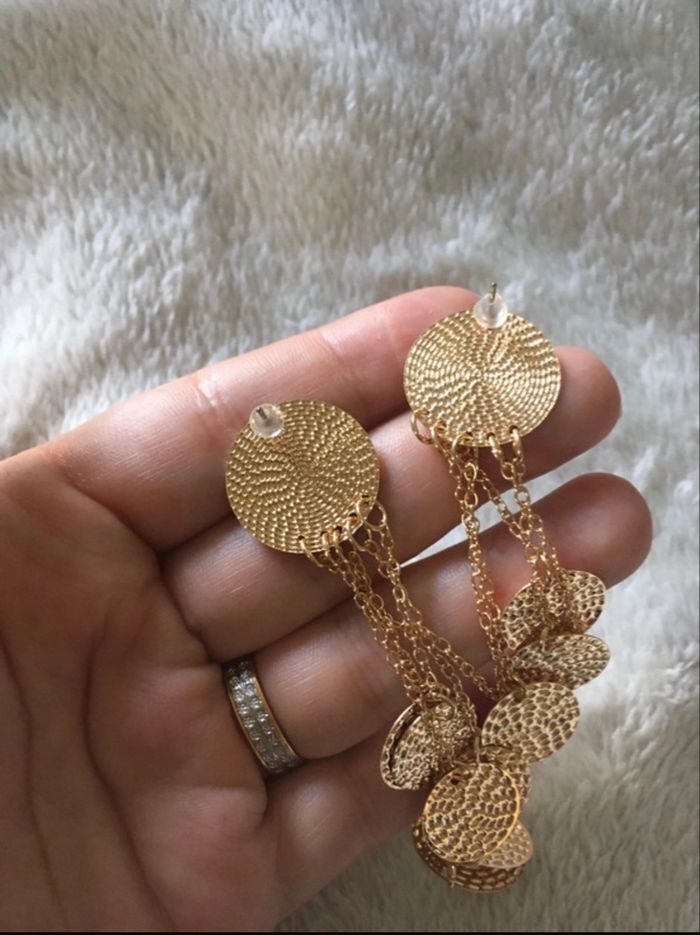 Boucles d’oreilles pendantes NEUVES pour femme couleur doré - photo numéro 9