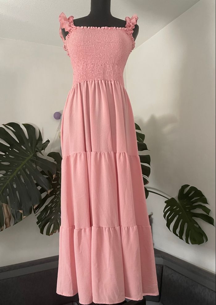 Très jolie robe longue rose poudré, neuve sans étiquette. - photo numéro 7