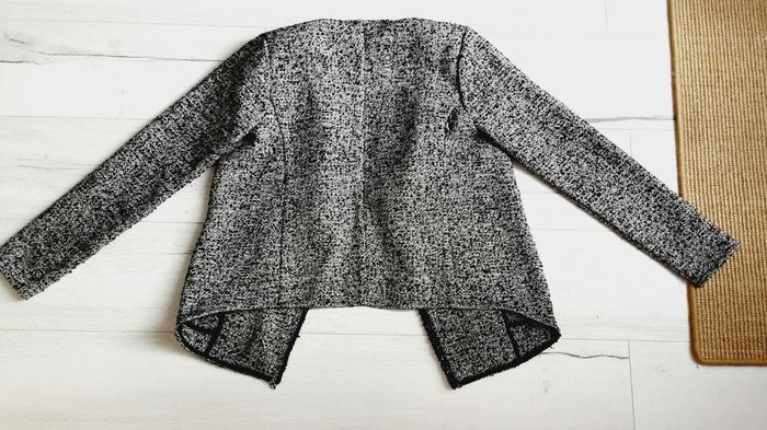 Vêtement femme veste noire et blanche Le temps des cerises taille M - photo numéro 3