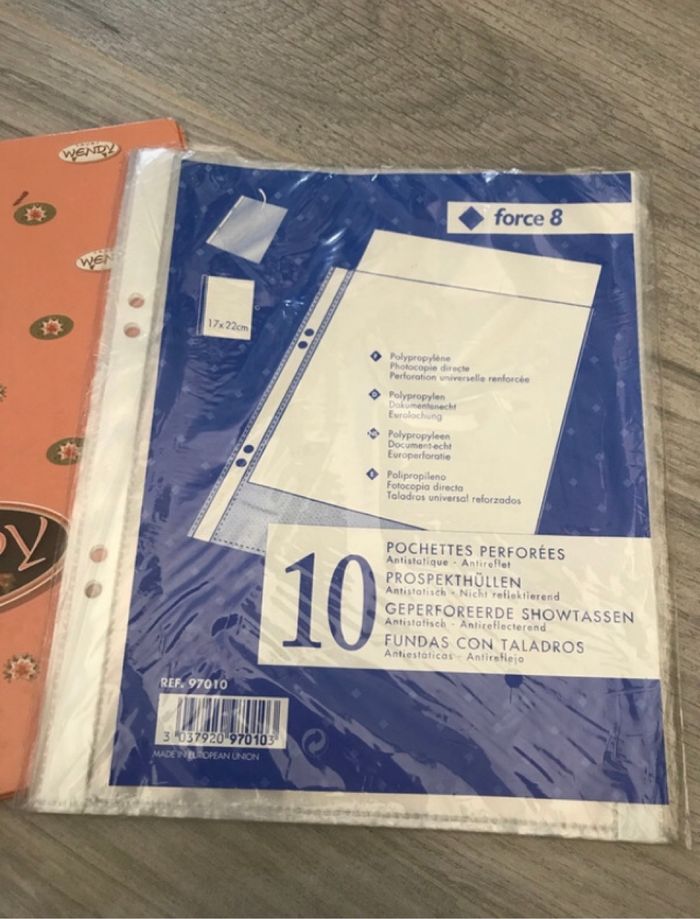 force 8 neuf paquet de 10 pochettes perforées pour petit classeur format 17x22 cm 1 classeur offert - photo numéro 2
