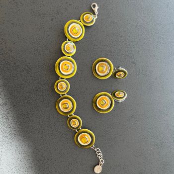 Bracelet et boucles d’oreilles