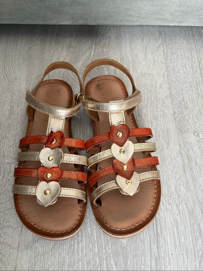 Sandale fille cuir taille 33