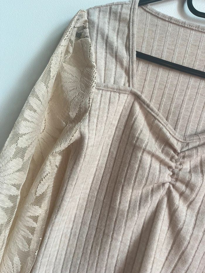 Magnifique haut beige - photo numéro 2