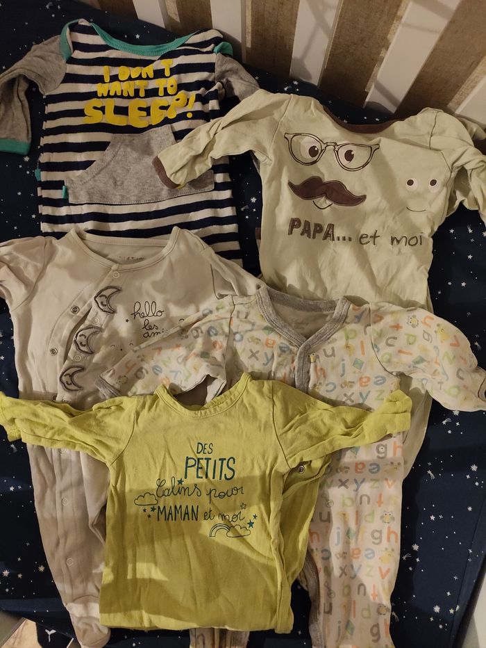 Lot de pyjamas fin 3 mois