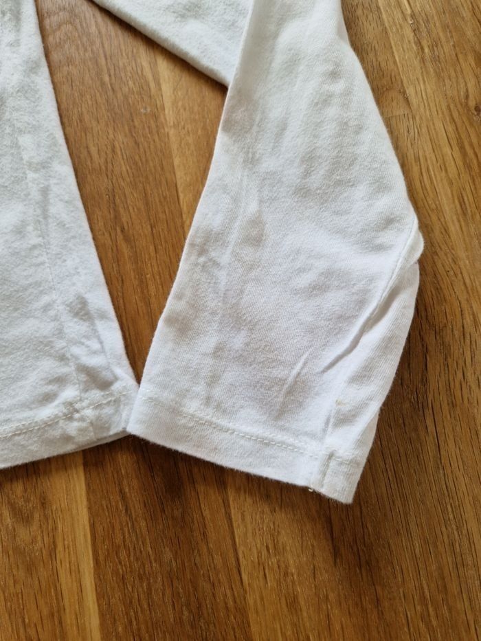 T-shirt manche longue en bon état - photo numéro 5