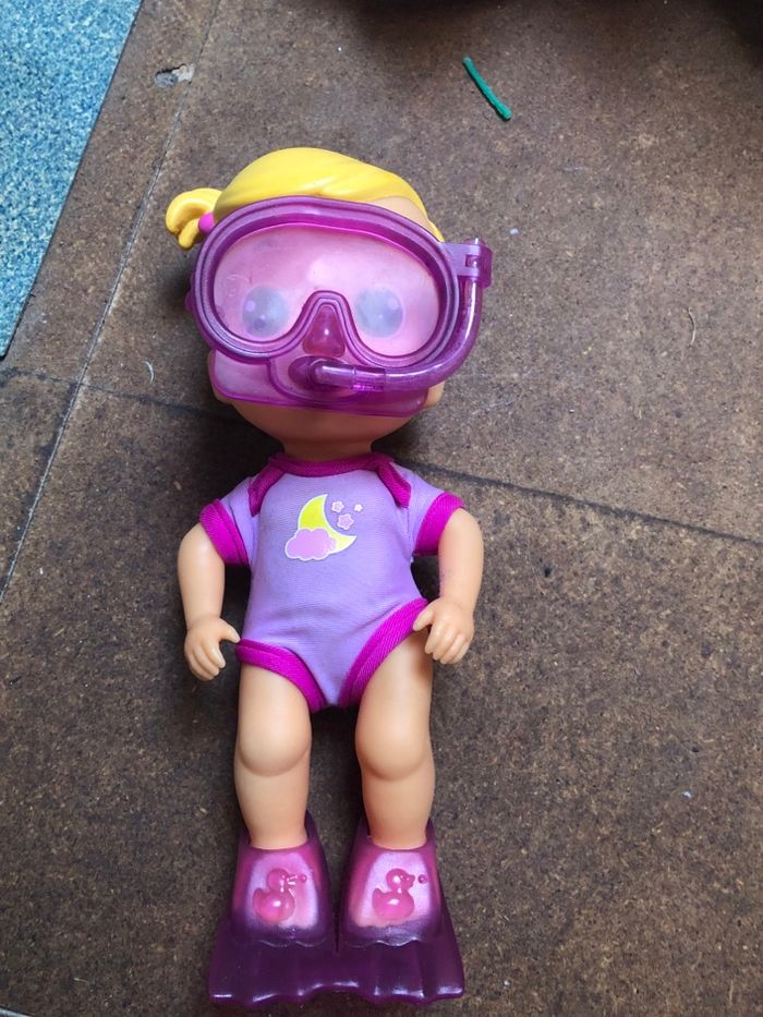 Poupée plongeuse