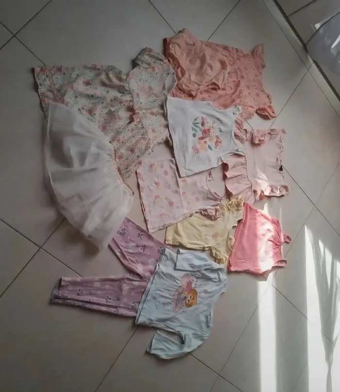 Lot fille 23/24 mois