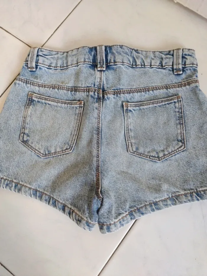 Short Gémo 9 ans - photo numéro 3