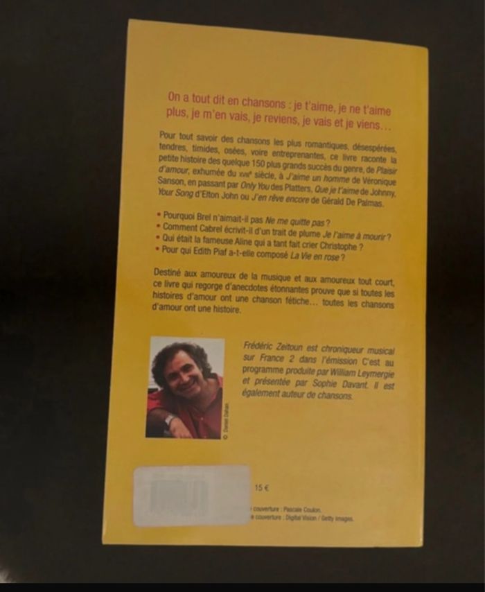 Toutes les chansons d'amour ont une histoire".