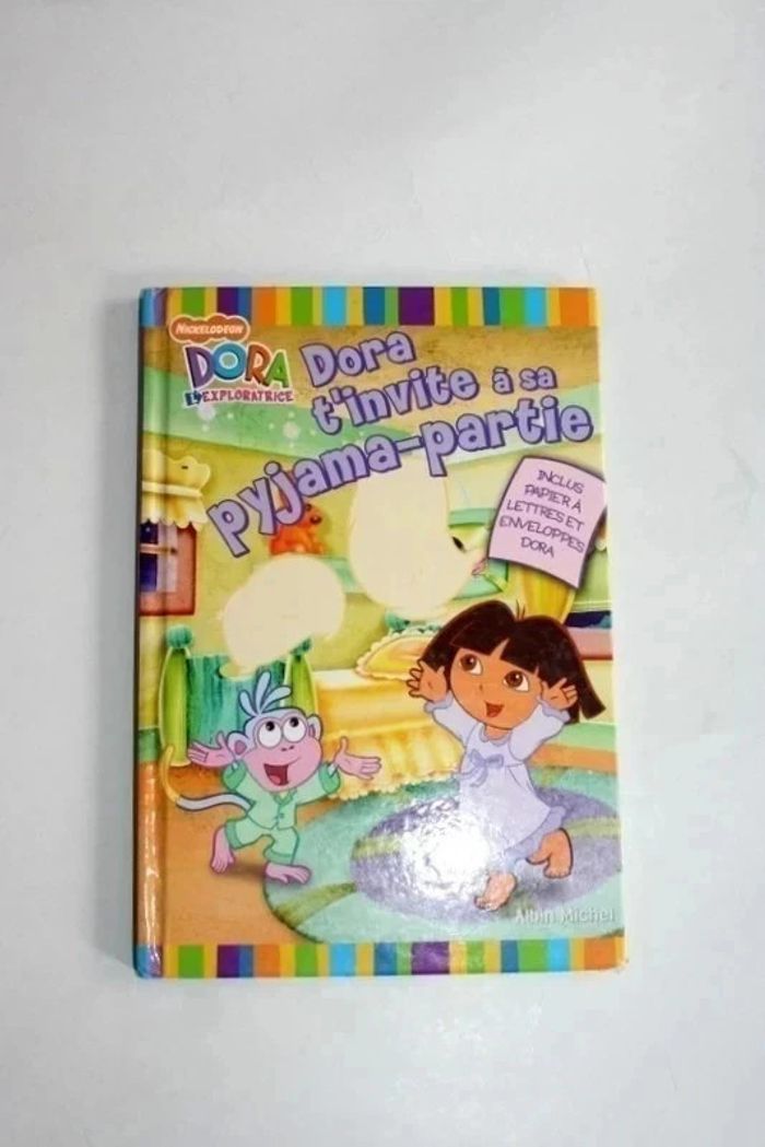 Dora t'invite à sa pyjama party