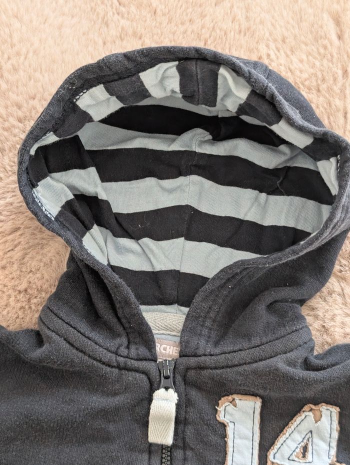 Veste à capuche zippée Orchestra – 9 mois – Très bon état 👶 - photo numéro 3