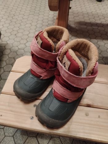 Bottes de neige taille 23